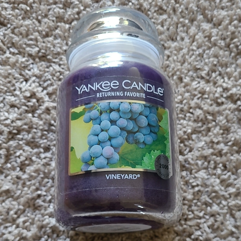 Yankee Candle Vineyard Scented Jar